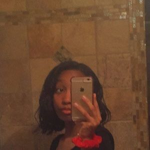 Meet your Posher, Anysia